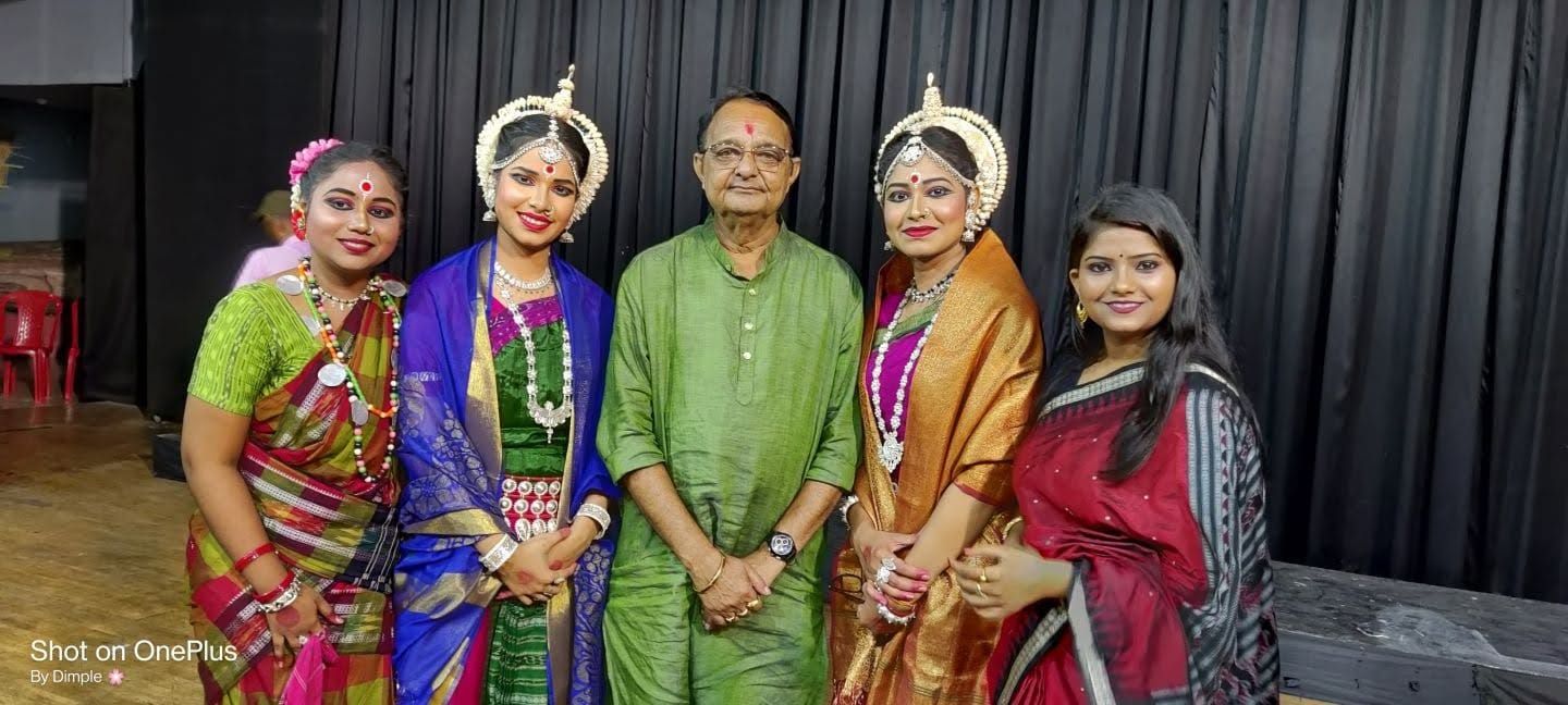 Nrutyatrupti backstage group photo — founding year 2021