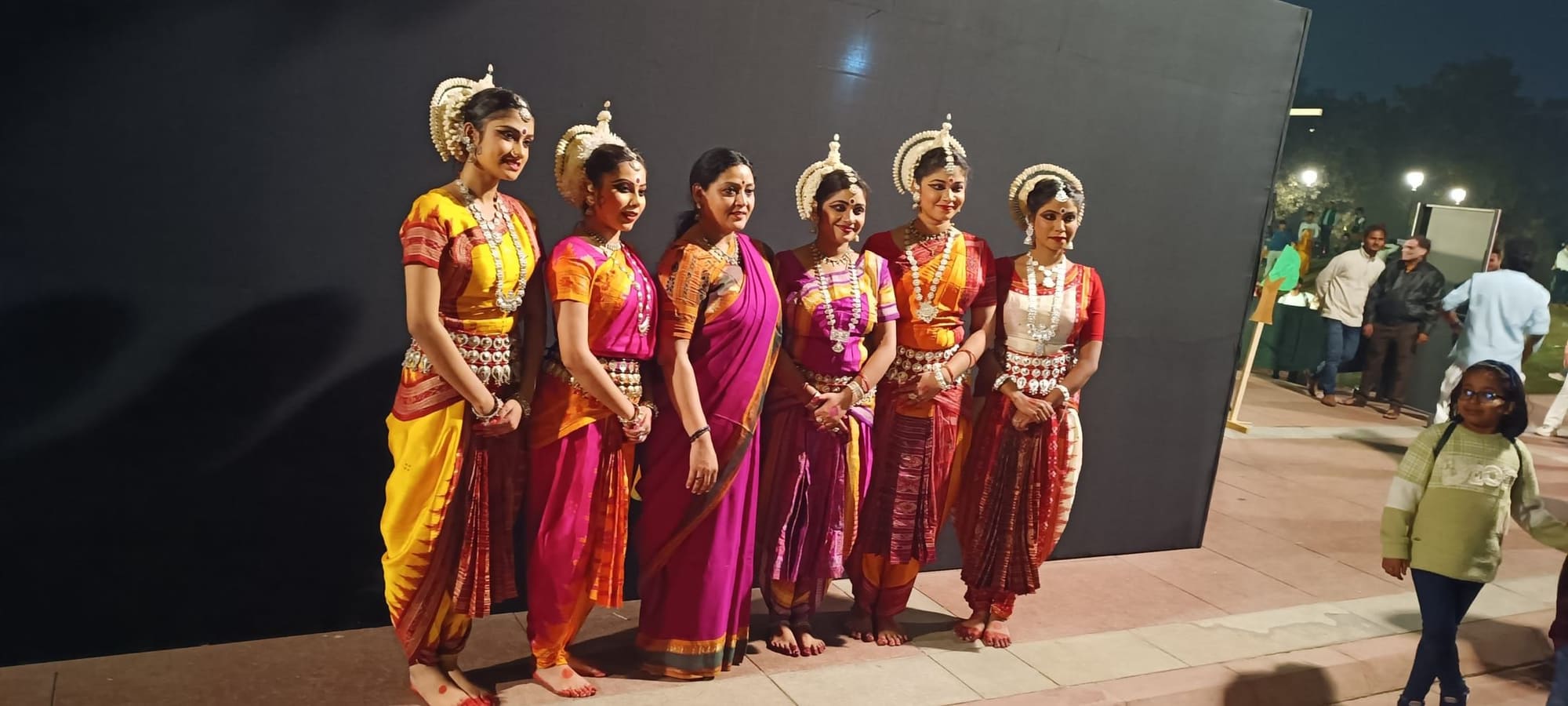 Group dance performance — November 2022